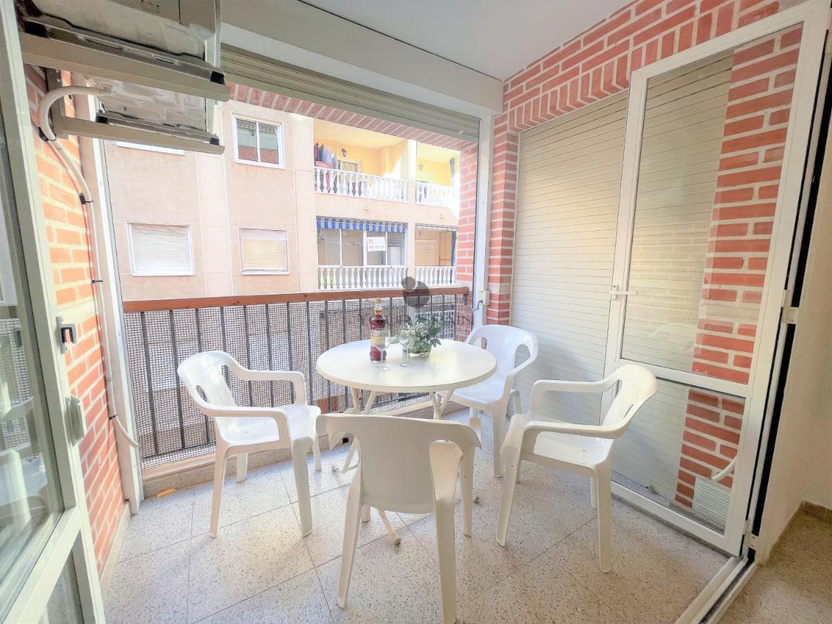 Your Spain C126 Torrevieja Bagian luar foto