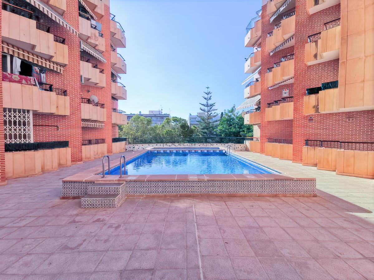 Your Spain C126 Torrevieja Bagian luar foto